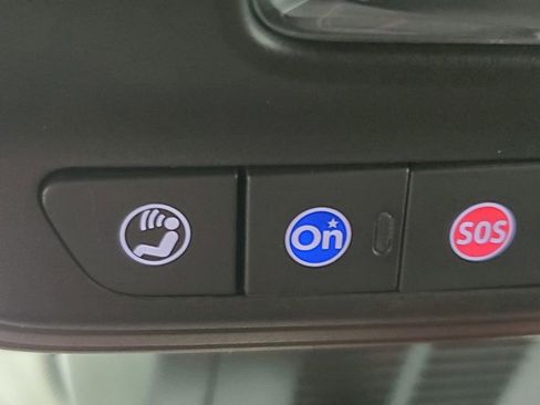 Used 2025 GMC Terrain Elevation image 17