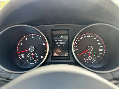 Used 2012 Volkswagen GTI 4-Door image 42