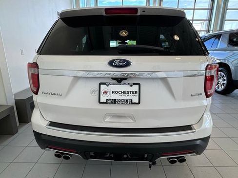 Used 2018 Ford Explorer Platinum AWD/4WD image 35