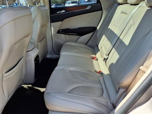 Used 2017 Lincoln MKC Select w/ Select Plus Package image 8