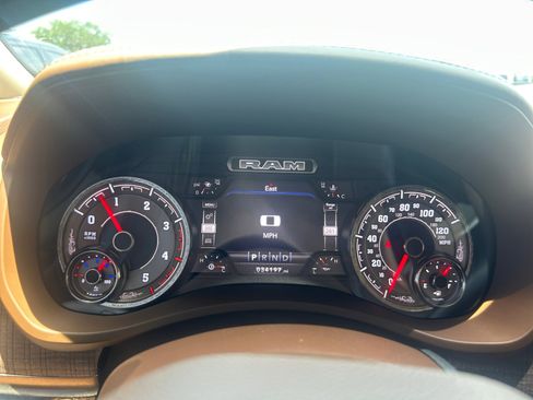 Used 2022 RAM 2500 Limited AWD/4WD image 18