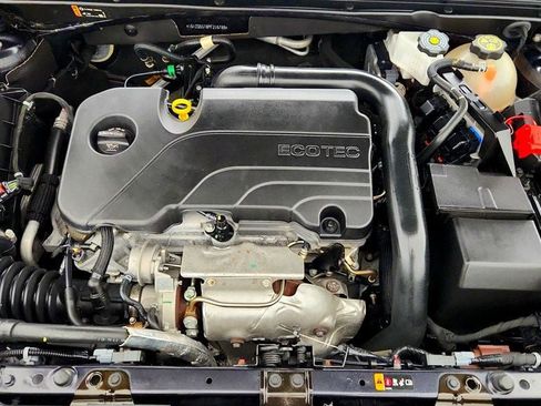 Used 2023 Chevrolet Malibu LT FWD image 27