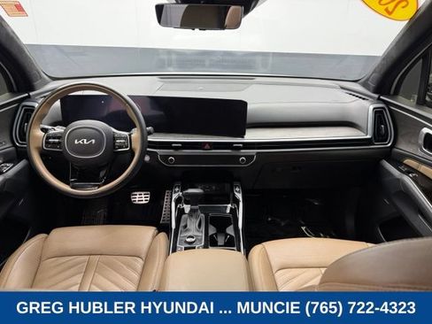 Used 2024 Kia Sorento SX Prestige w/ Olive Brown Leather Package AWD/4WD image 6