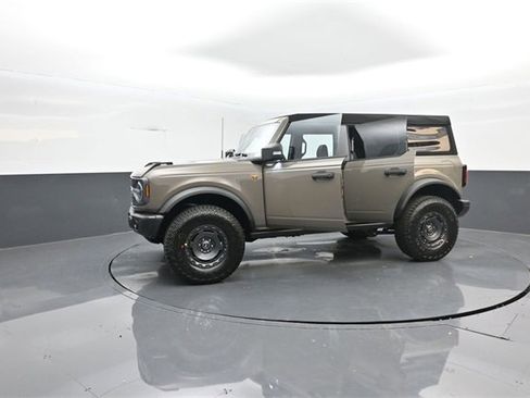 New 2025 Ford Bronco Badlands image 39