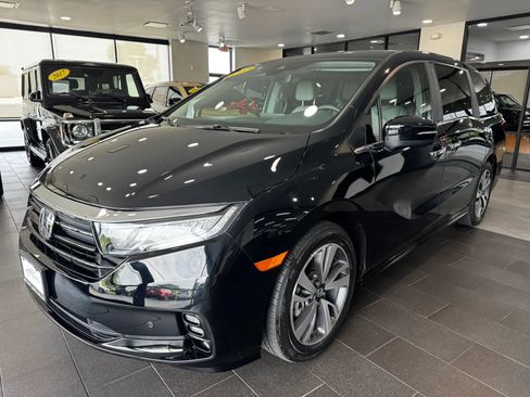 Used 2022 Honda Odyssey Touring image 1