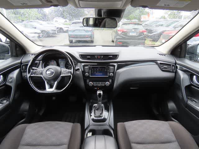 Used 2021 Nissan Rogue Sport SV AWD/4WD image 17