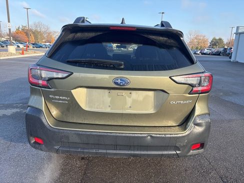 Certified 2023 Subaru Outback Premium image 4