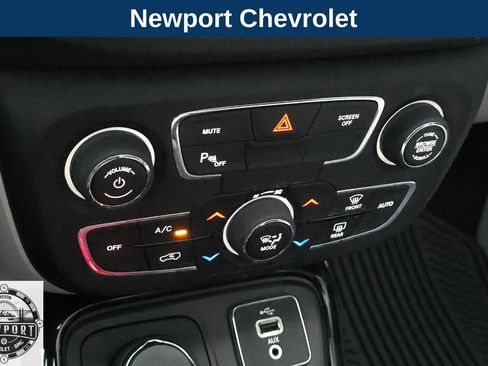 Used 2018 Jeep Compass Limited w/ Navigation Group image 22