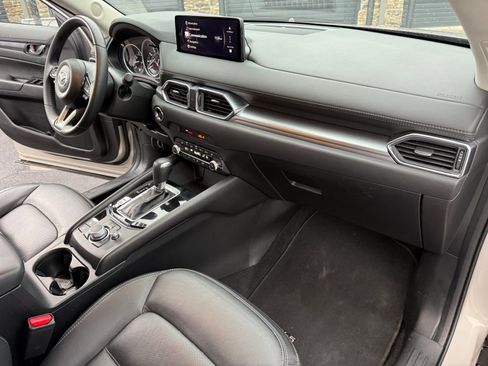 Used 2025 MAZDA CX-5 AWD 2.5 S w/ Preferred Package image 13