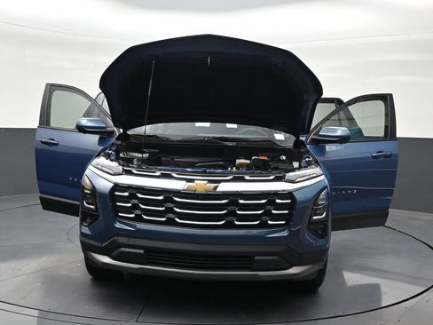 Used 2025 Chevrolet Equinox LT w/ Safety and Technology Package FWD image 43