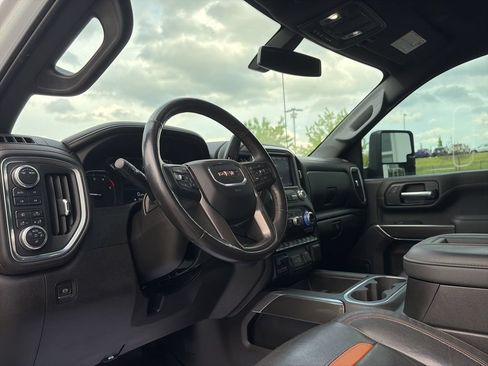 Used 2022 GMC Sierra 2500 AT4 AWD/4WD image 12