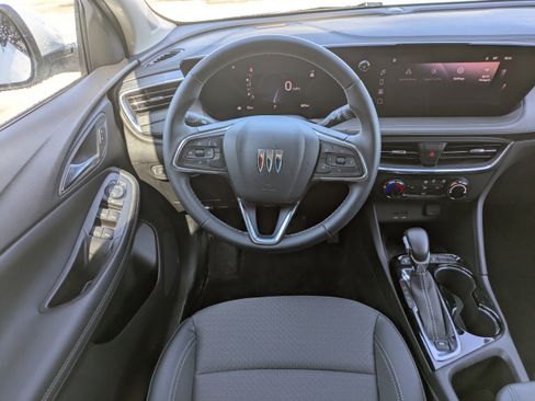 Used 2024 Buick Encore GX Preferred FWD image 16