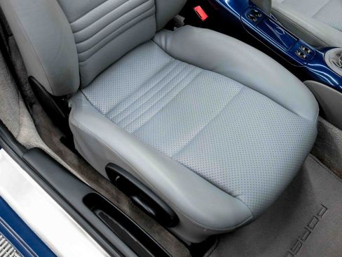 Used 2001 Porsche Boxster RWD image 57