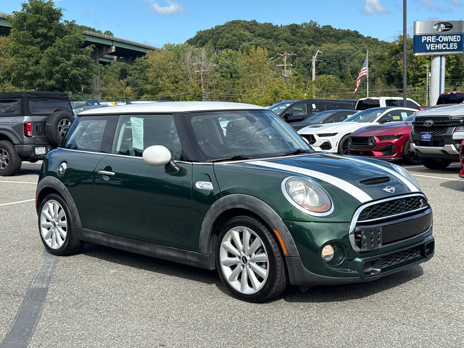 Used 2016 MINI Cooper S FWD image 1