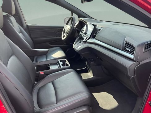 Certified 2023 Honda Odyssey Sport image 27