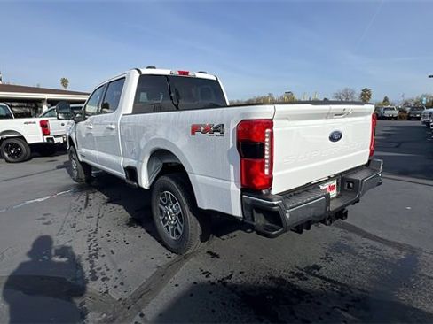 New 2025 Ford F250 Lariat w/ FX4 Off-Road Package image 7