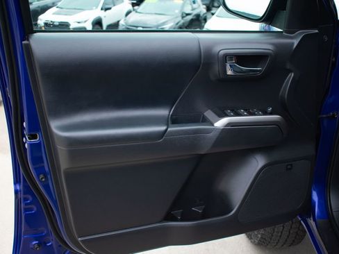 Used 2023 Toyota Tacoma Limited image 14