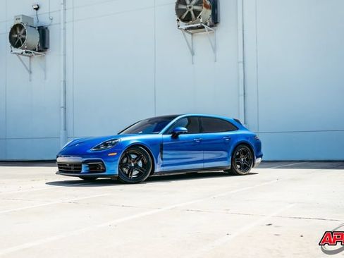 Used 2018 Porsche Panamera 4S AWD/4WD image 40