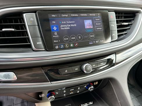 Used 2023 Buick Enclave Essence w/ Sport Touring Edition FWD image 16
