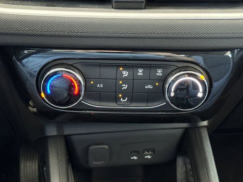 Used 2026 Chevrolet TrailBlazer LT w/ Driver Confidence Package FWD image 29