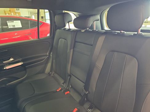 New 2026 Mercedes-Benz GLB 250 GLB 250 image 15