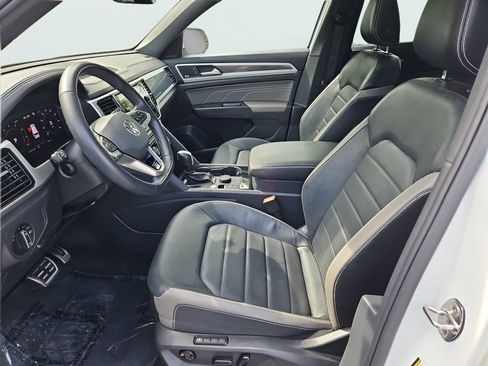 Used 2023 Volkswagen Atlas Cross Sport SEL Premium R-Line AWD/4WD image 36