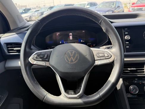 Used 2023 Volkswagen Taos SE FWD image 17
