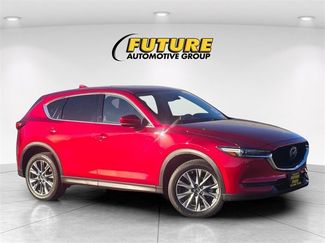 Used 2019 MAZDA CX-5 Signature image 1