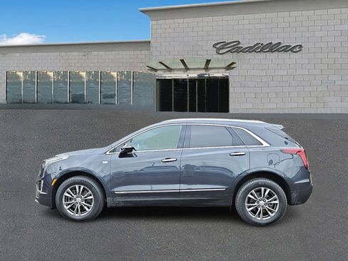 Used 2022 Cadillac XT5 Premium Luxury w/ Technology Package AWD/4WD image 7