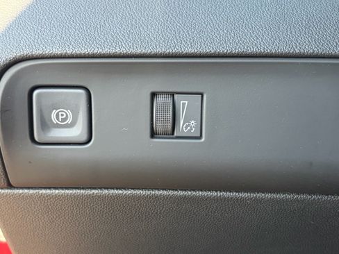 Used 2023 Buick Enclave Essence w/ Experience Buick Package FWD image 20