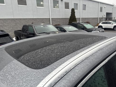 Used 2017 BMW X3 xDrive28i image 16