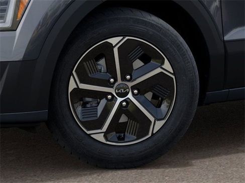 New 2025 Kia Niro EX FWD image 9
