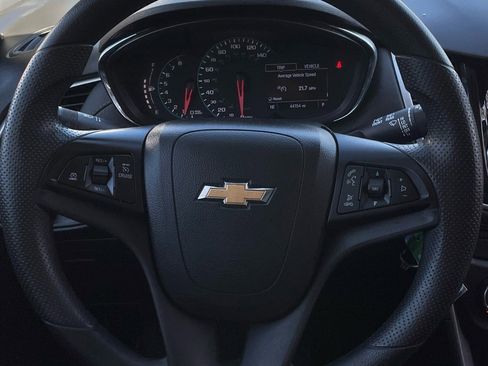 Used 2021 Chevrolet Trax LS w/ Tint and Cruise Package image 10