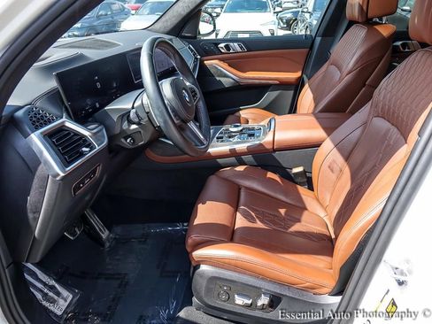 Used 2025 BMW X7 M60i AWD/4WD image 11