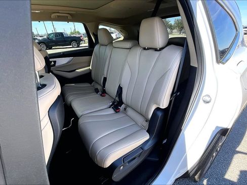 Certified 2025 Acura MDX w/ Technology Package image 37