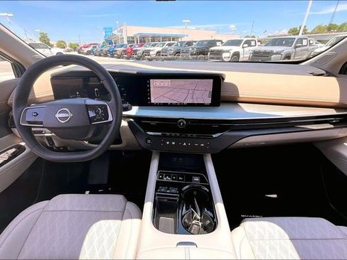 Certified 2026 Nissan Murano Platinum w/ Cargo Package AWD/4WD image 7