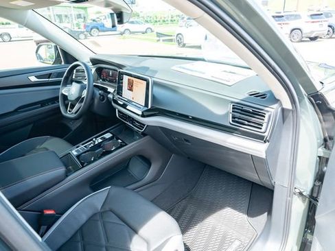 New 2026 Volkswagen Atlas Peak Edition AWD/4WD image 42