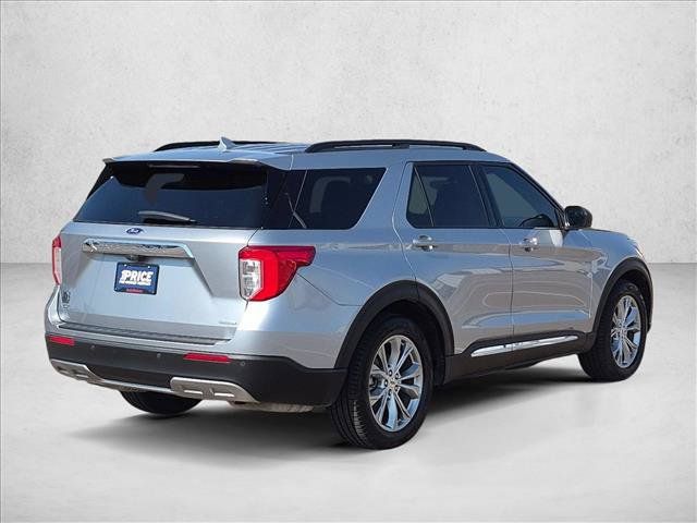 Used 2020 Ford Explorer XLT w/ Equipment Group 202A RWD image 5