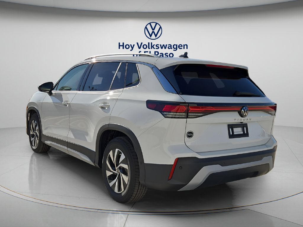 Certified 2026 Volkswagen Tiguan S FWD image 4