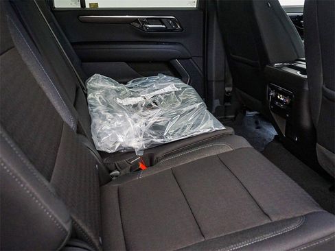 New 2026 Chevrolet Suburban LS w/ LPO, Dark Essentials Package image 14