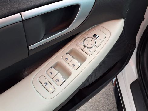 Used 2025 Hyundai Sonata SEL FWD image 19