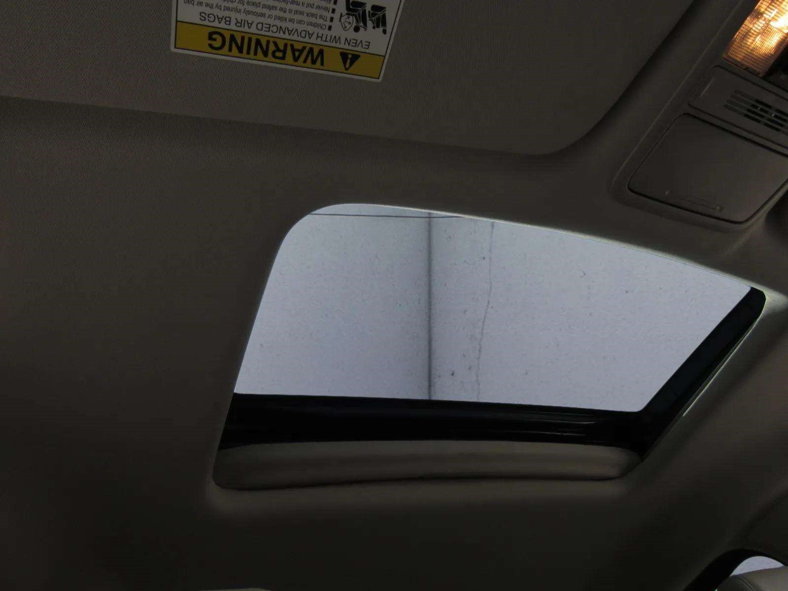 Used 2025 Honda Odyssey EX-L image 8