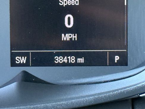 Used 2021 Chevrolet Trax LT w/ LT Convenience Package image 31