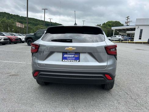 New 2026 Chevrolet Trax LS FWD image 4