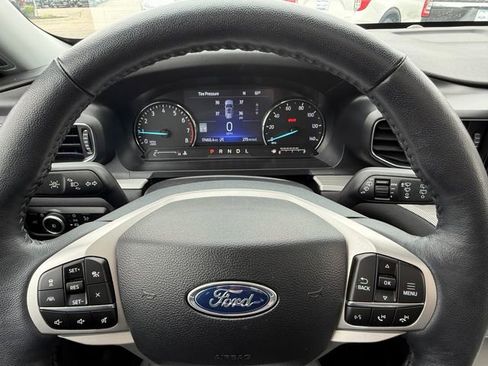 Certified 2023 Ford Explorer XLT w/ Equipment Group 202A AWD/4WD image 21