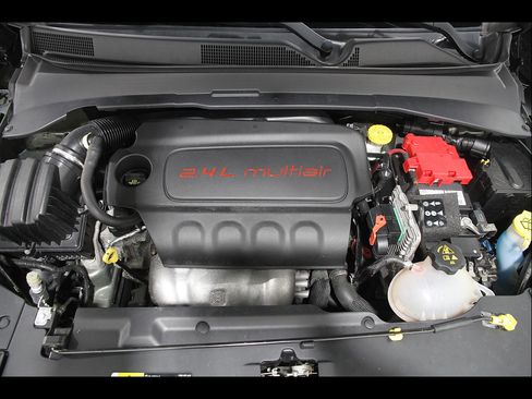 Used 2019 Jeep Compass Latitude FWD image 21