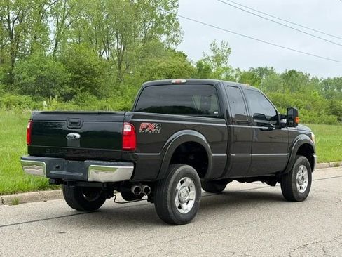 Used 2016 Ford F250 XLT w/ FX4 Off-Road Package AWD/4WD image 9