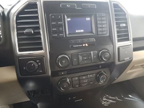 Used 2015 Ford F150 XLT w/ Equipment Group 301A Mid RWD image 32