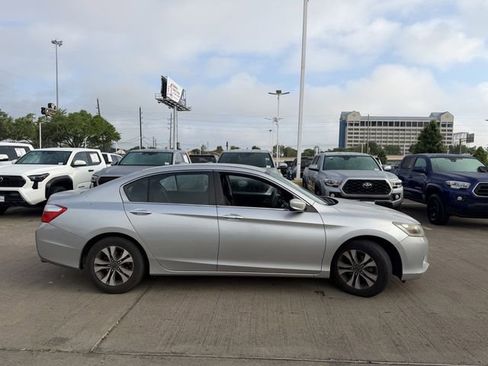 Used 2014 Honda Accord LX image 4