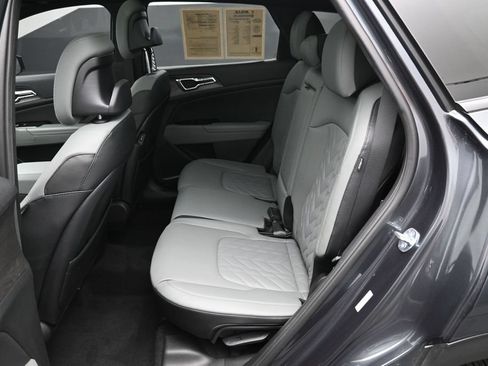 Used 2024 Kia Sportage X-Line w/ X-Line Premium Package AWD/4WD image 25